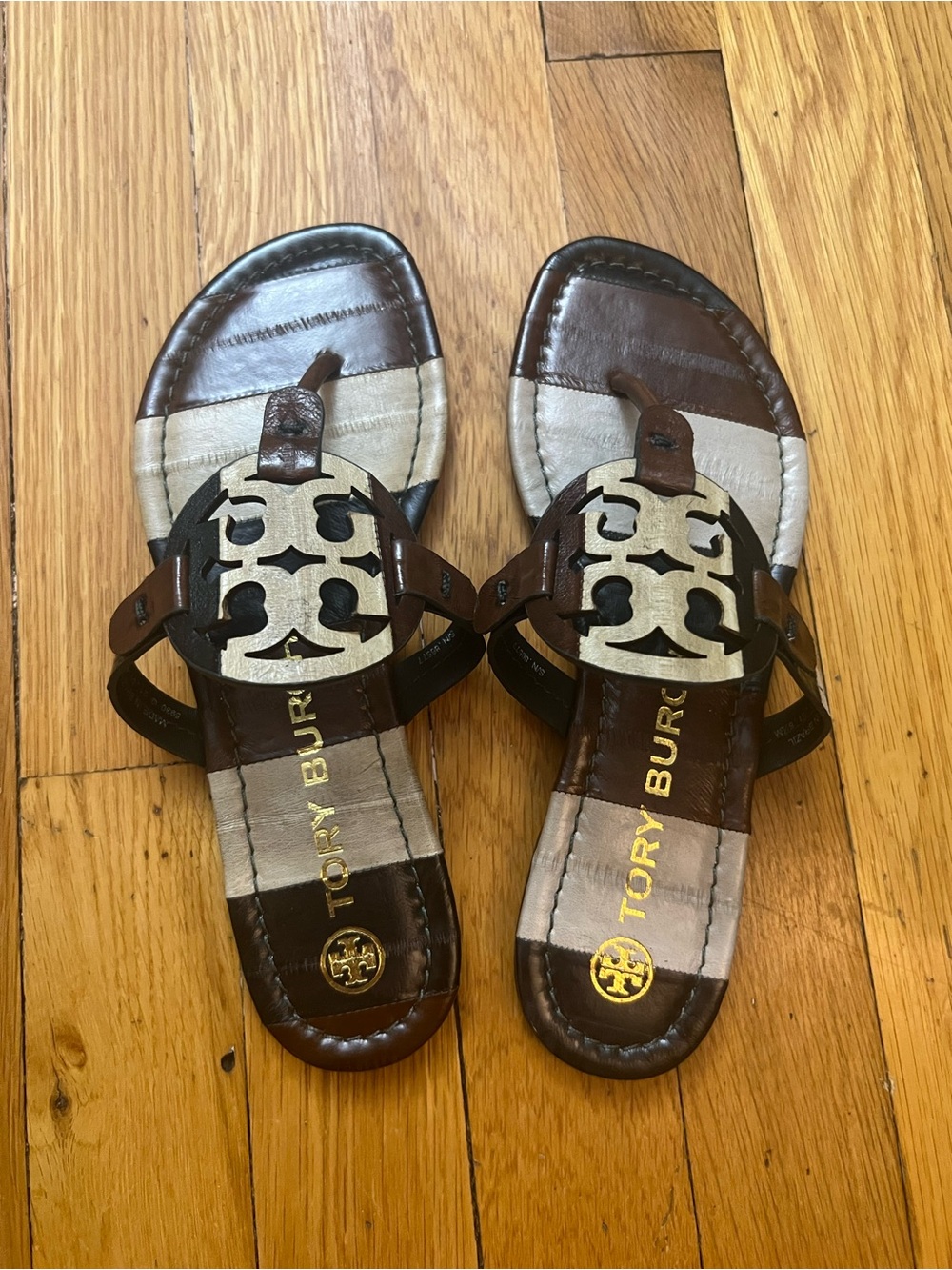 Tory Burch Miller Stripe Eel Thongs Sandals in Size: 6.5